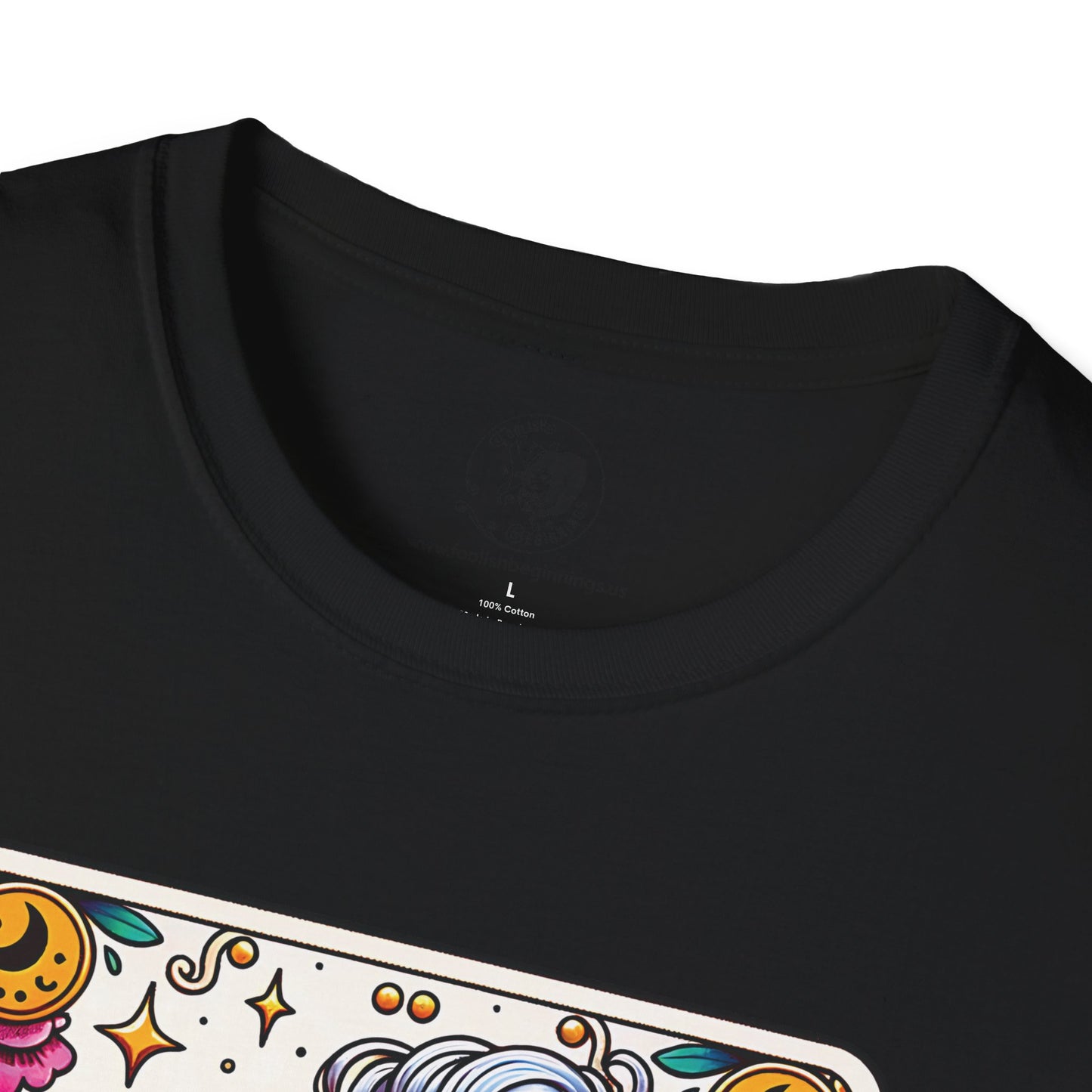 La Abuela - Mama Dearest Collection Unisex Softstyle Shirt