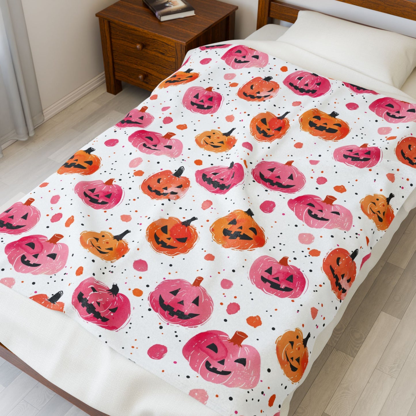 Pink and Orange Pumpkins Velveteen Plush Blanket, Cozy Halloween Throw, Soft Blanket for Fall, Cute Home Décor, Perfect Gift for Kids