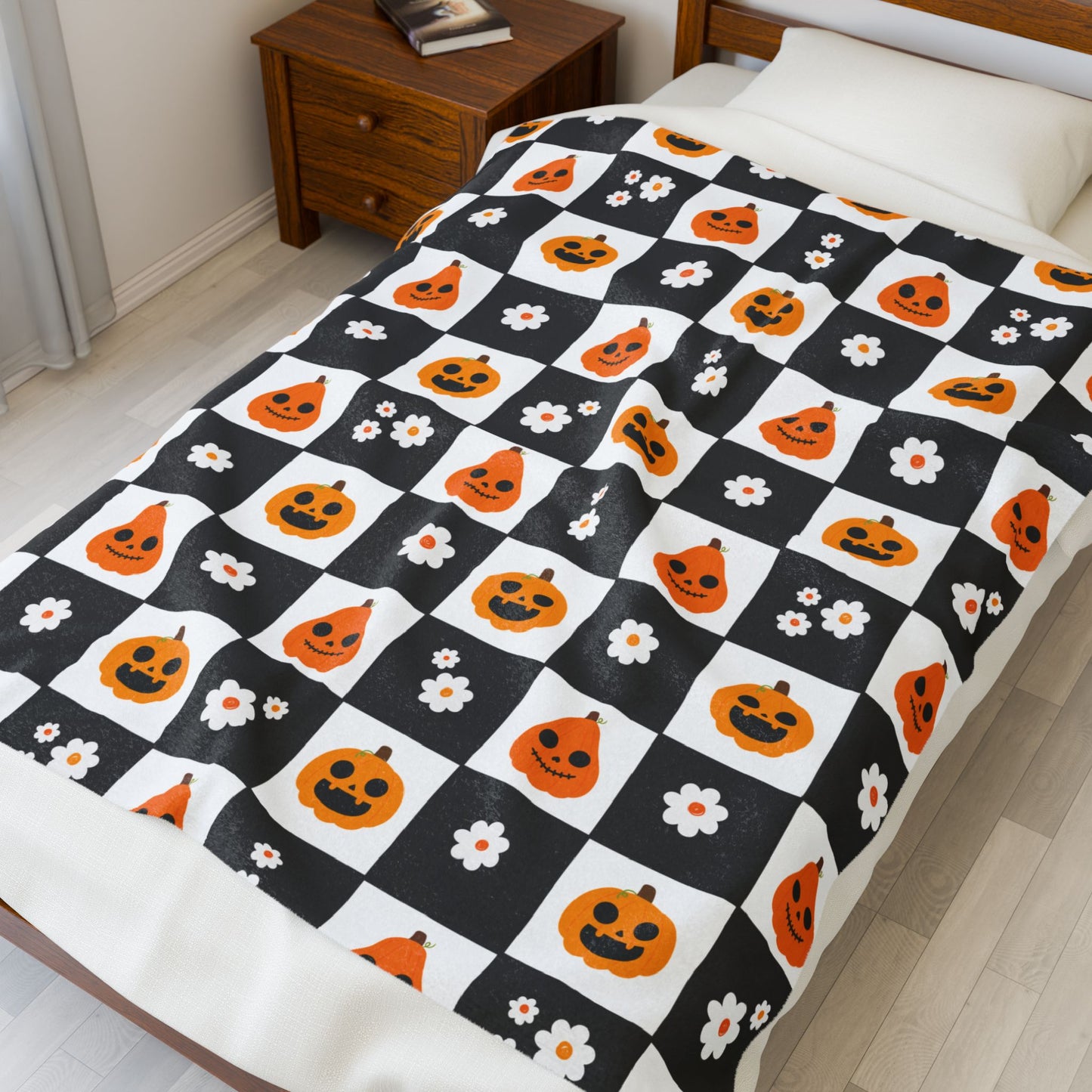 Quilt Pattern Pumpkins and Squash Velveteen Plush Blanket, Cozy Halloween Throw, Soft Blanket for Fall, Cute Home Décor, Perfect Gift for Kids