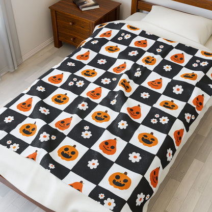 Quilt Pattern Pumpkins and Squash Velveteen Plush Blanket, Cozy Halloween Throw, Soft Blanket for Fall, Cute Home Décor, Perfect Gift for Kids