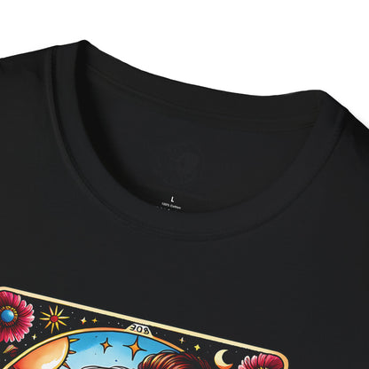 La Jefa - TAROT REEADERS - Tarot Inspired Unisex Softstyle Shirt