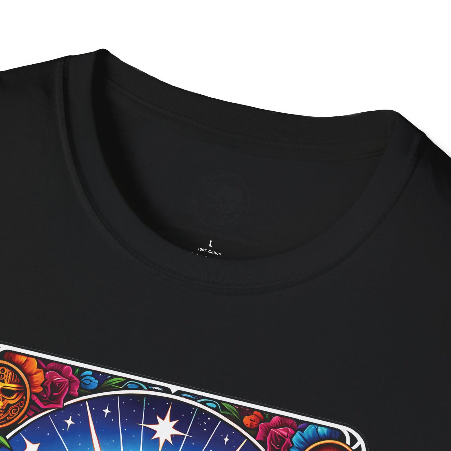 La Jefa - Tarot Inspired Unisex Softstyle Shirt